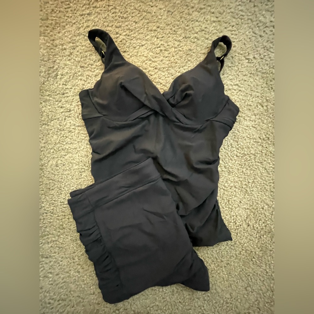 ***medium top large bottoms,*** Two piece tankini with boy shorts